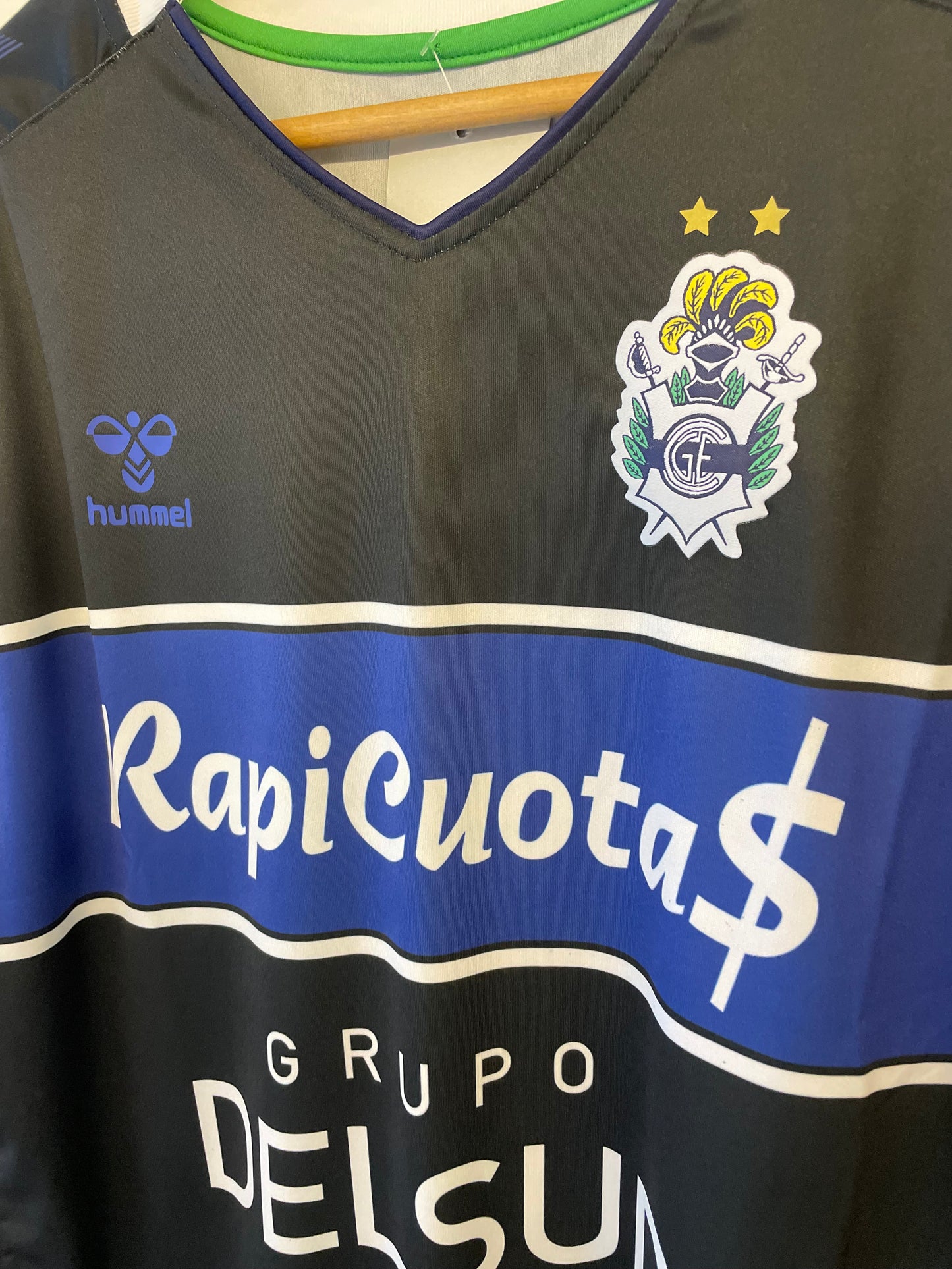 GIMNASIA Y E. DE LA PLATA 2021 VISITA EDICIÓN ESPECIAL (M)