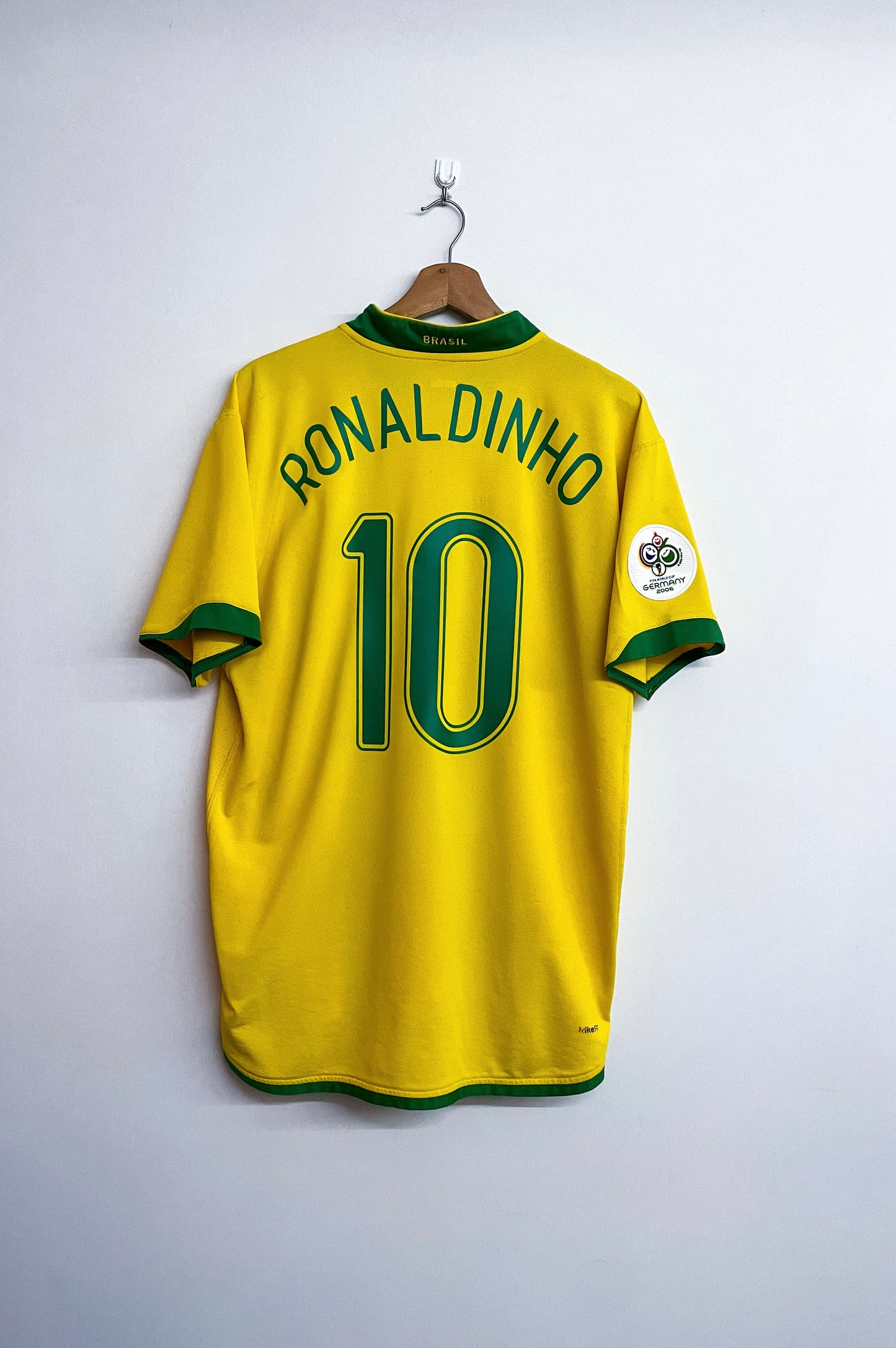 BRASIL 2006 #10 RONALDINHO FIFA WORLD CUP (XL) NIKE