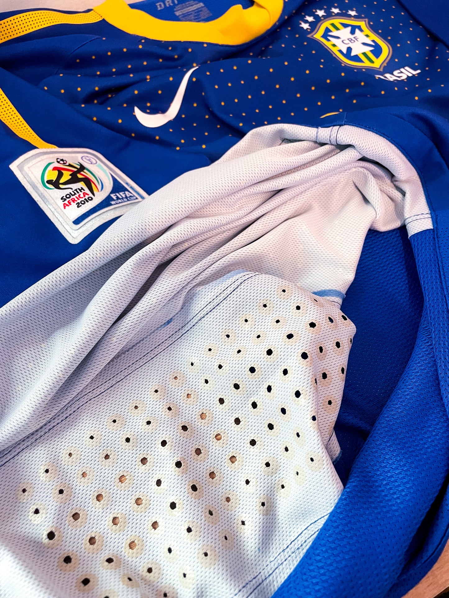 BRASIL VISITANTE FIFA WORLD CUP 2010 #10 KAKÁ VERSIÓN JUGADOR (S) NIKE