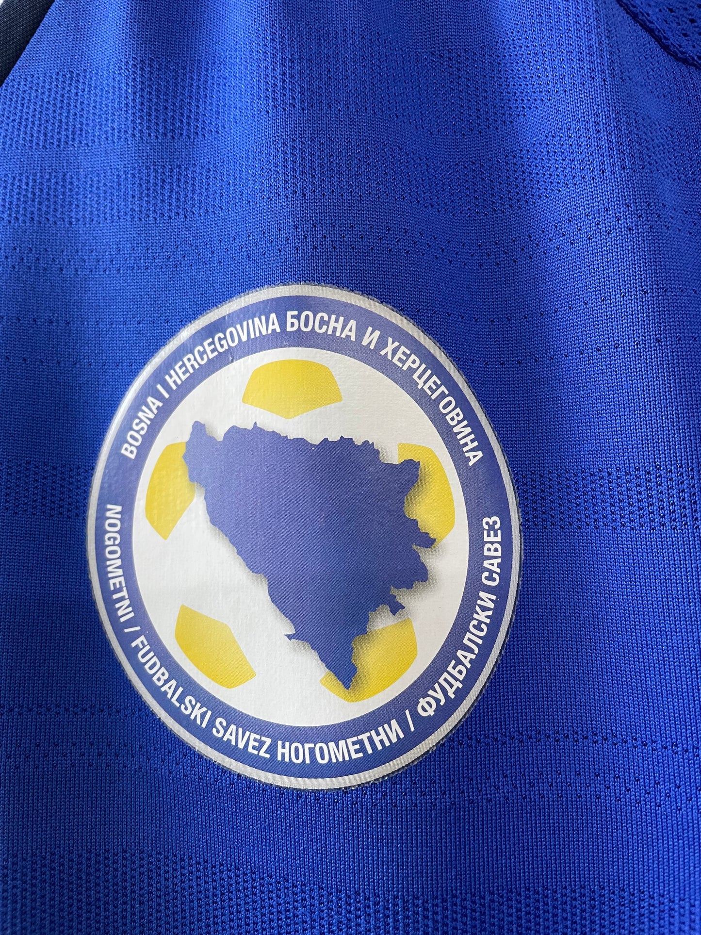 BOSNIA Y HERZEGOVINA 2014 LOCAL #11 DZEKO, VERSIÓN JUGADOR  (L)