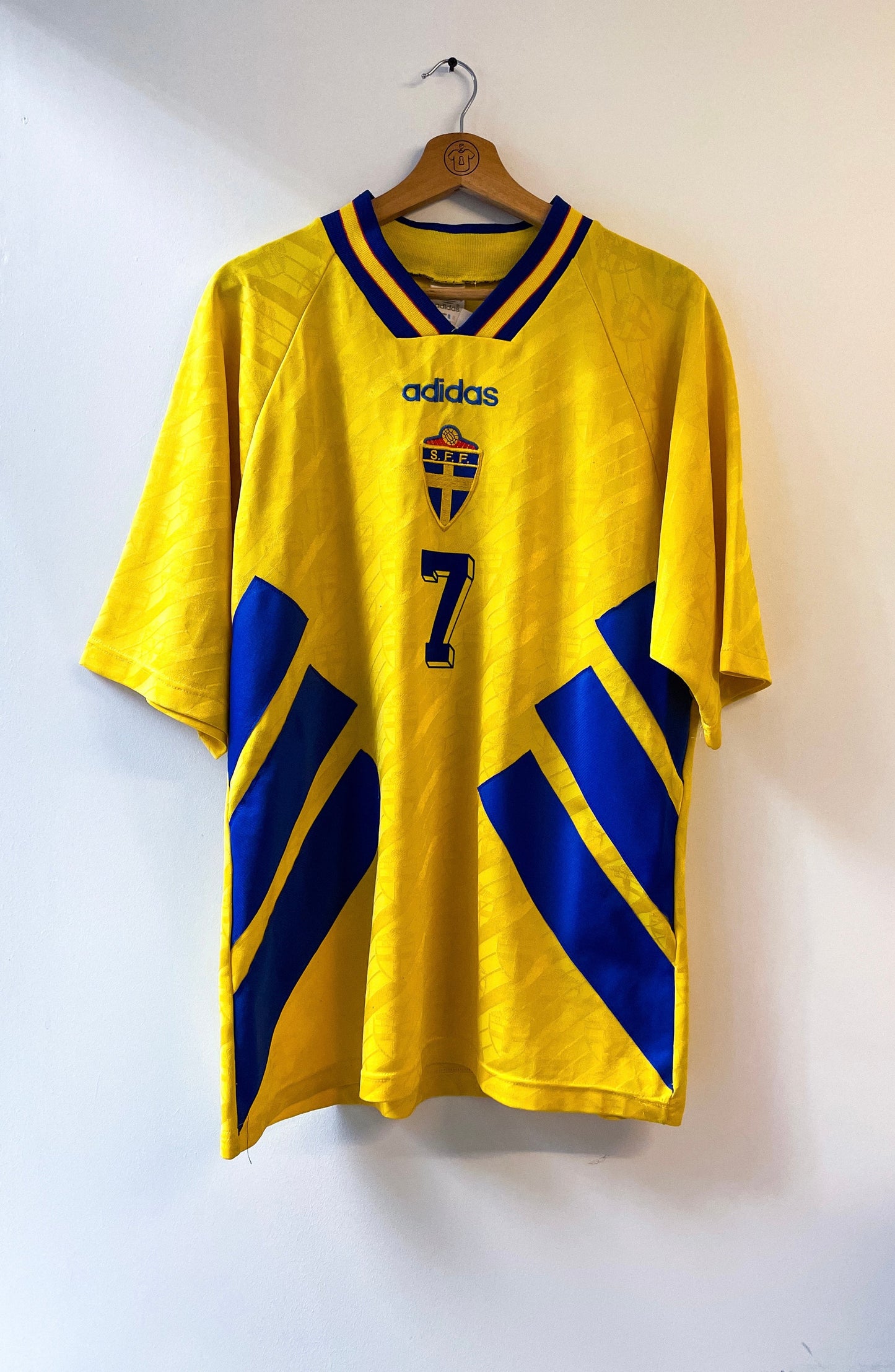 SUECIA 1994 LOCAL , #7 LARSSON (L) ADIDAS