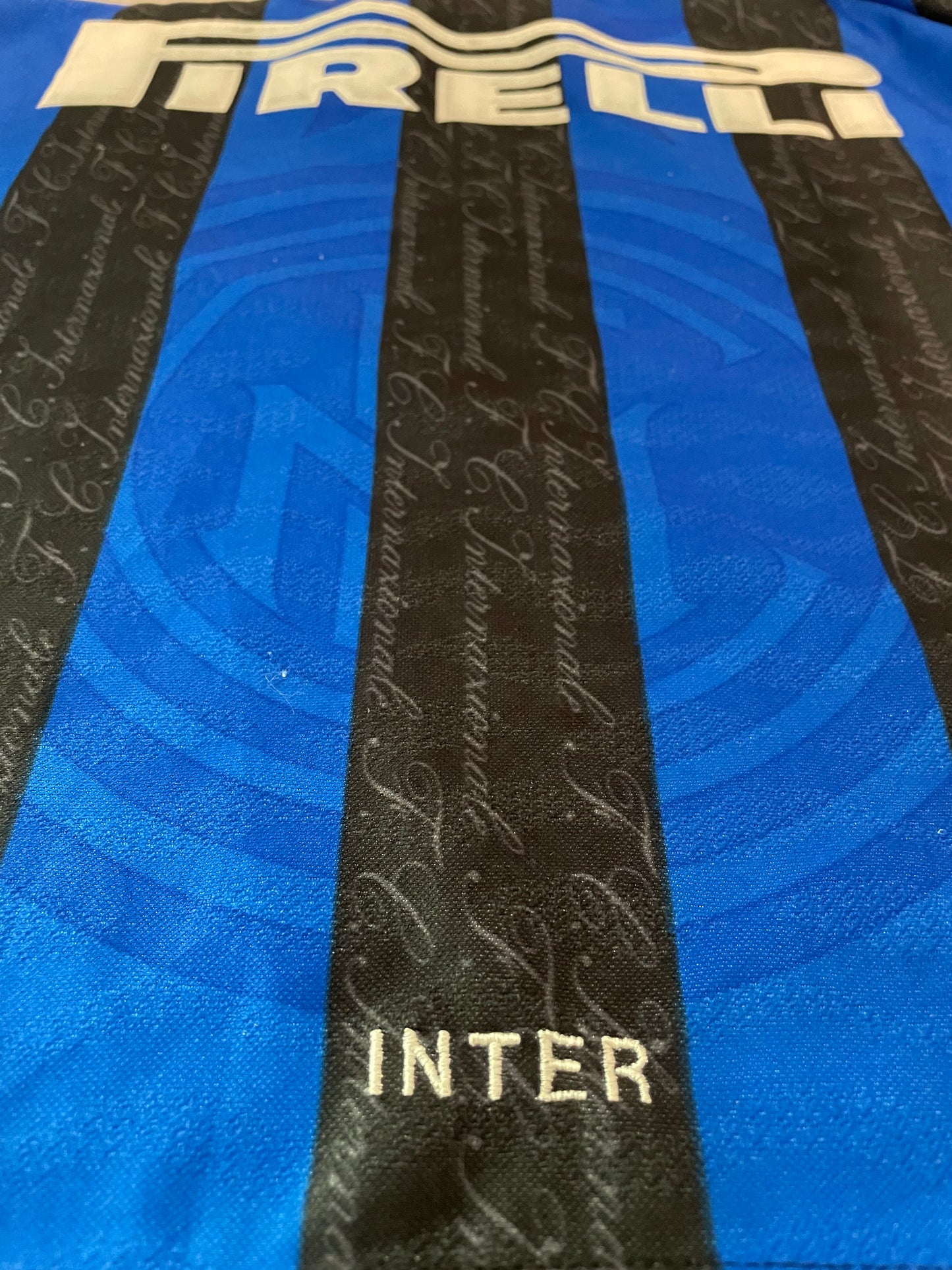 INTER DE MILÁN 1997/98 LOCAL SERIE A  #10 RONALDO (M)  UMBRO