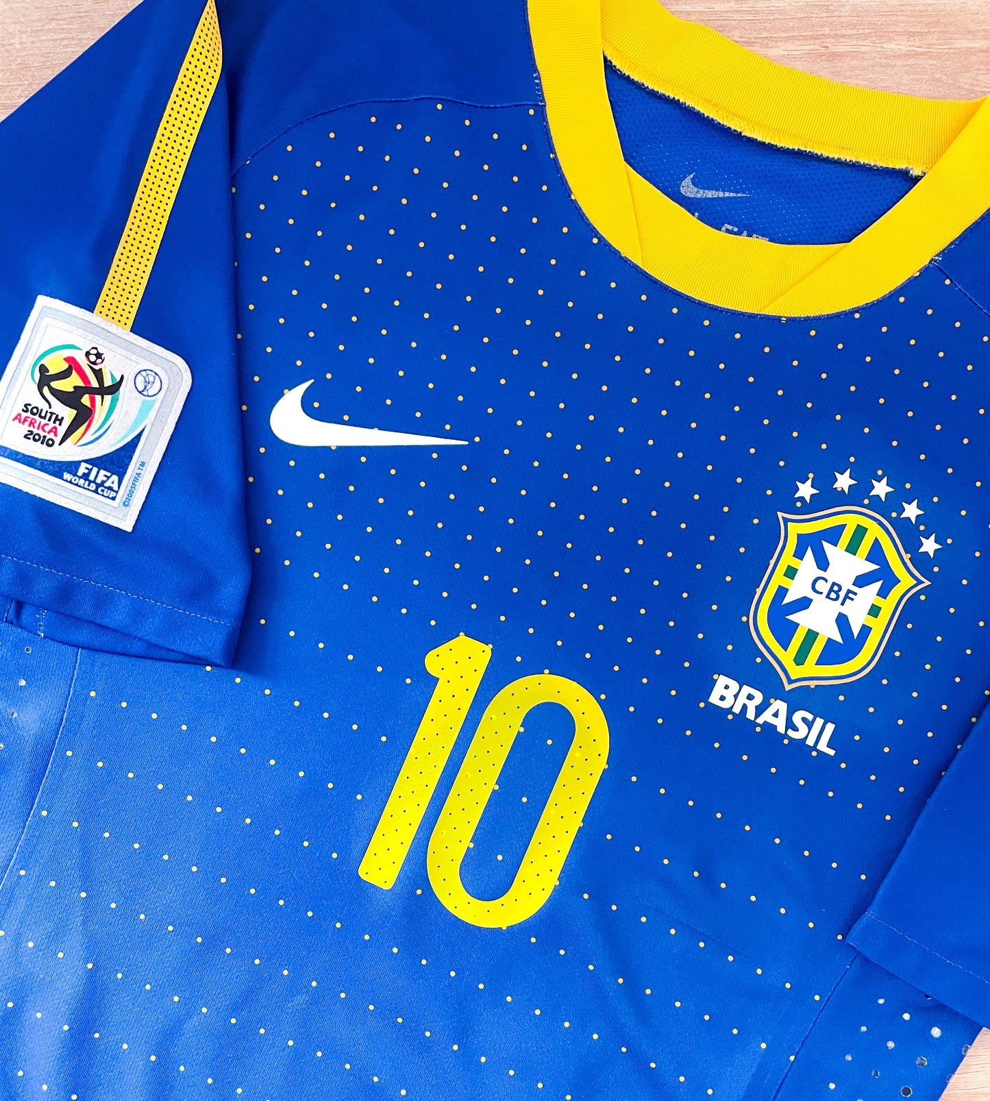 BRASIL VISITANTE FIFA WORLD CUP 2010 #10 KAKÁ VERSIÓN JUGADOR (S) NIKE