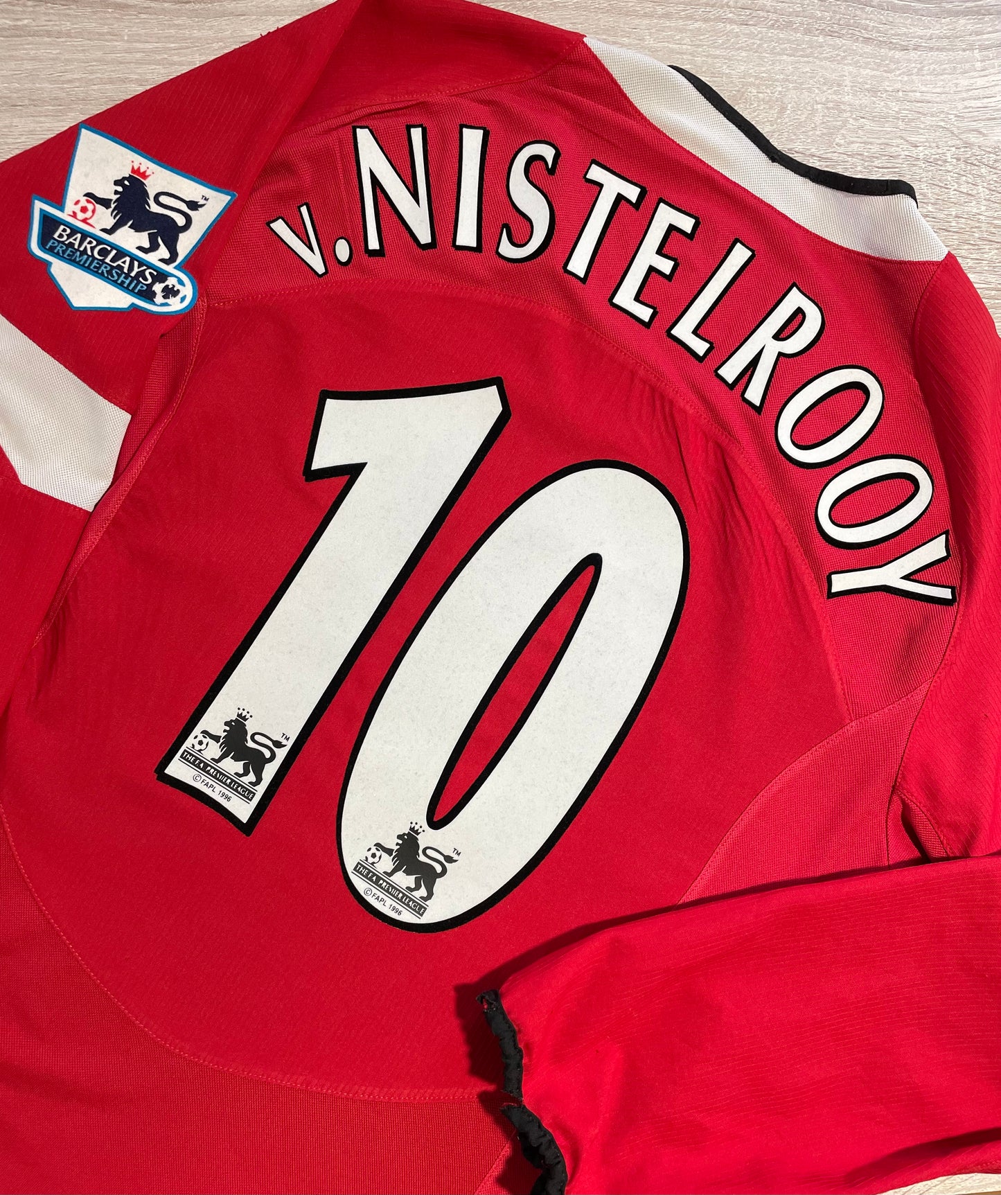 MANCHESTER UNITED 2004/06 LOCAL MANGAS LARGAS #10 v. NISTELROOY (S) NIKE