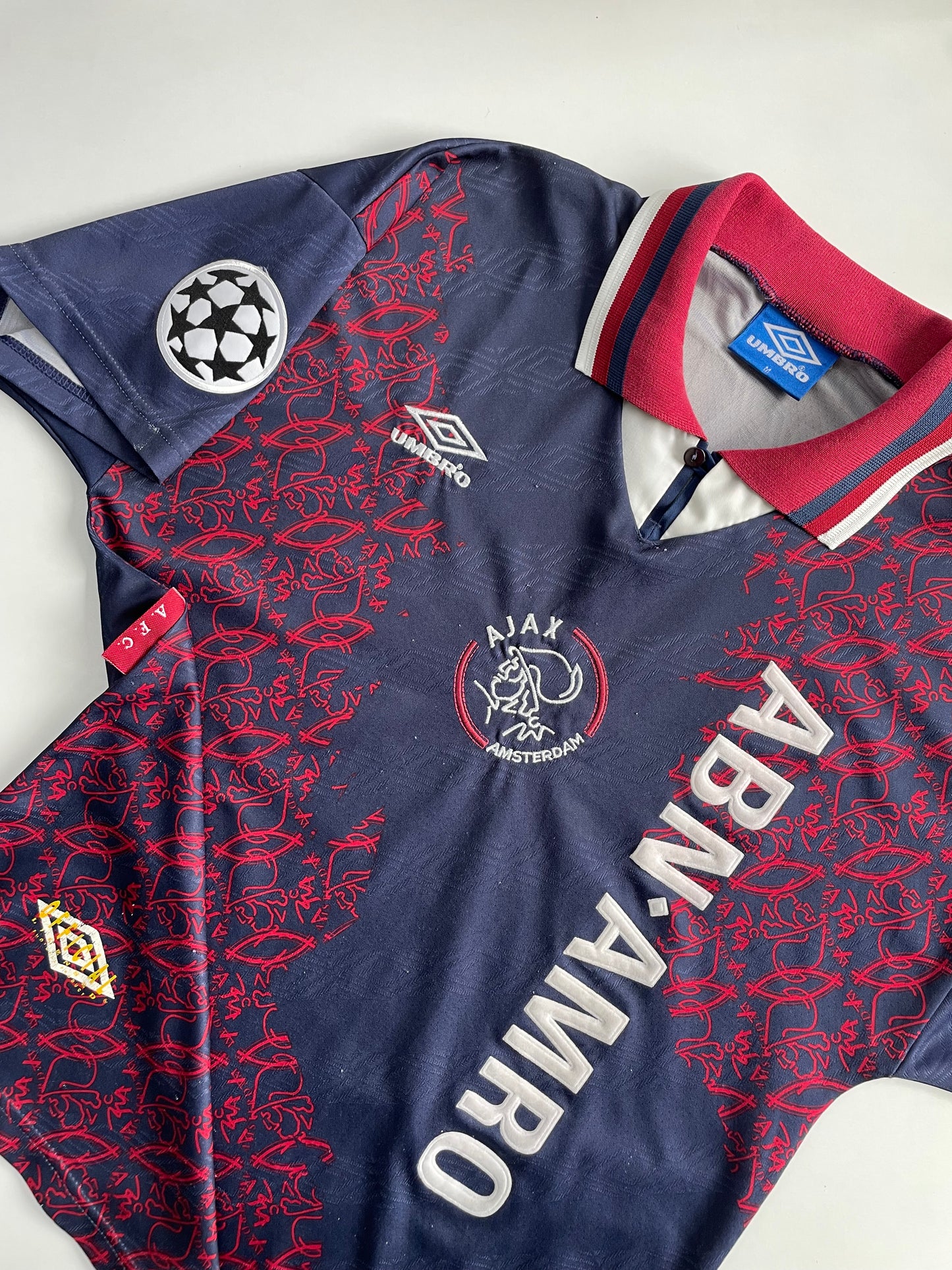 AJAX 1994/95 VISITANTE #15 KLUIVERT (M) UEFA CHAMPIONS LEAGUE
