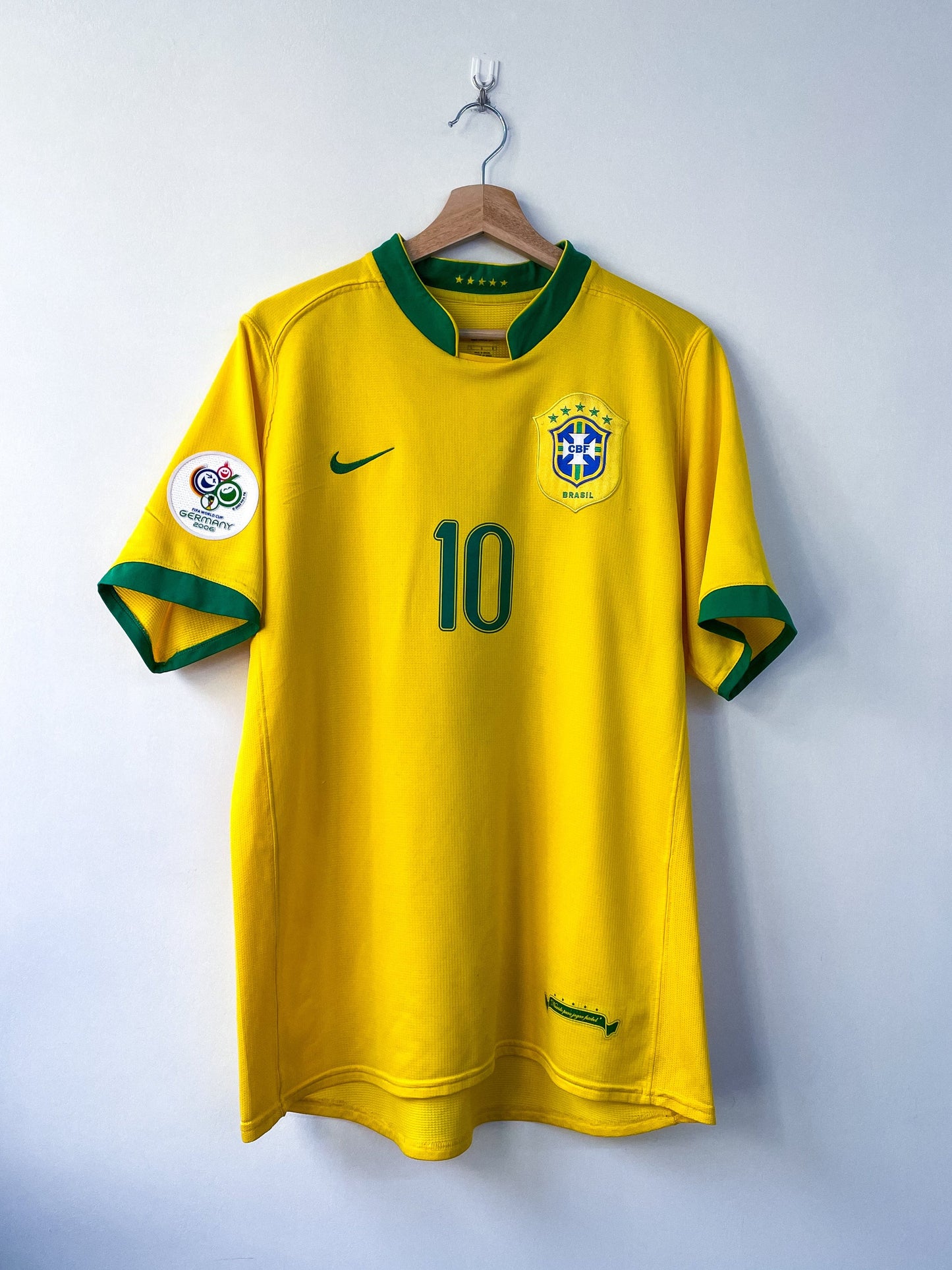 BRASIL 2006 LOCAL  FIFA WORLD CUP #10 RONALDINHO (L) NIKE