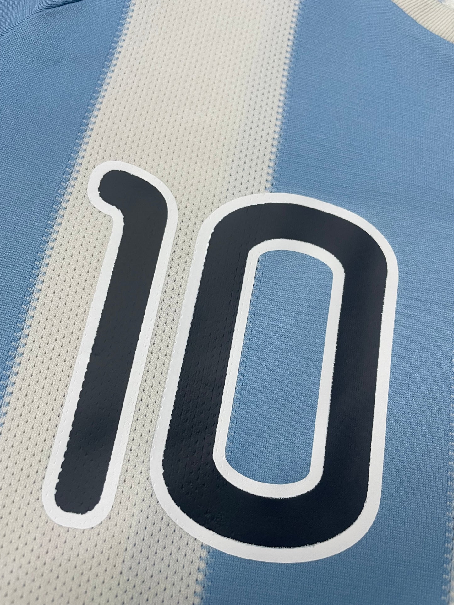 ARGENTINA LOCAL 2010 #10 MESSI (M)